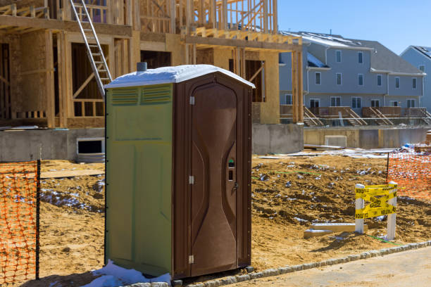 Best Porta potty rental near me  in Hubbard, OR